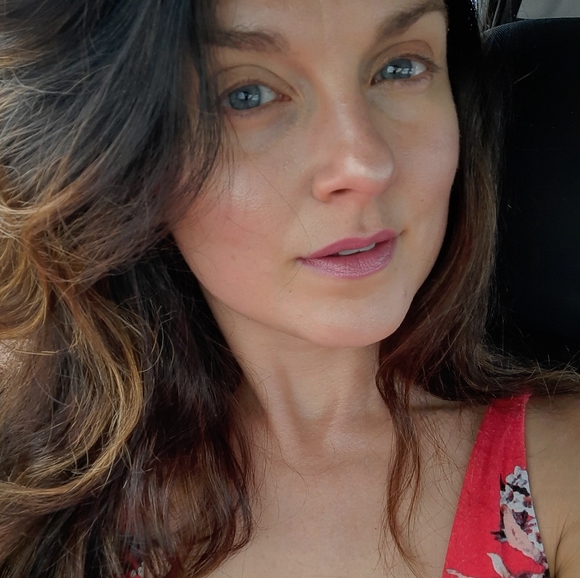 Meet your Posher, Jennifer - Picture 4 of 8